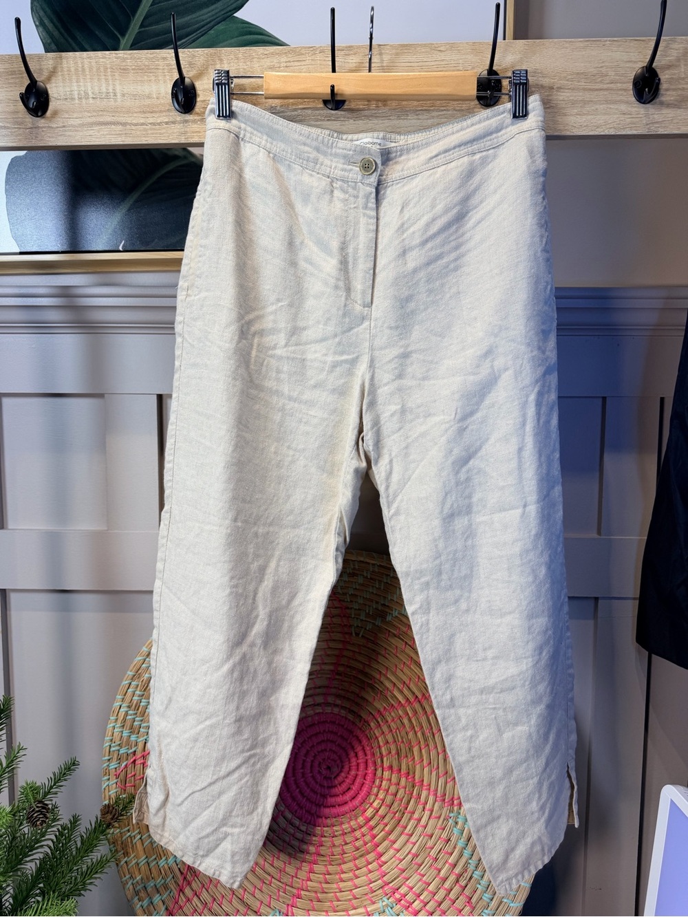 Liz Claiborne Pants Women's Size 6 Beige 100% Linen Patch Pockets